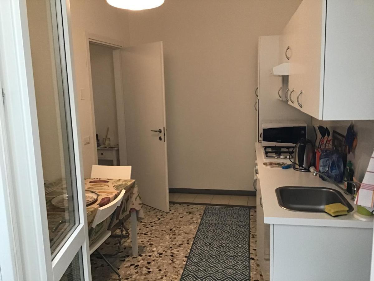 A Due Passi Da Giulietta-casa Montecchi Affittacamere Verona